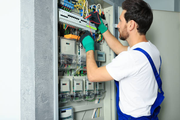 Best Emergency Electrical Repair  in Mccook, NE